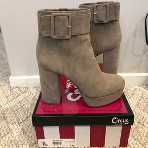 Circus by Sam Edelman Platform Boots
